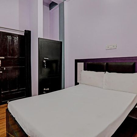 Oyo Hotel Crown Lucknow Exterior foto